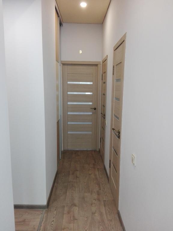 Apartment On Kryvorizhstal Street 35-24 Krivoi Rog Exterior foto