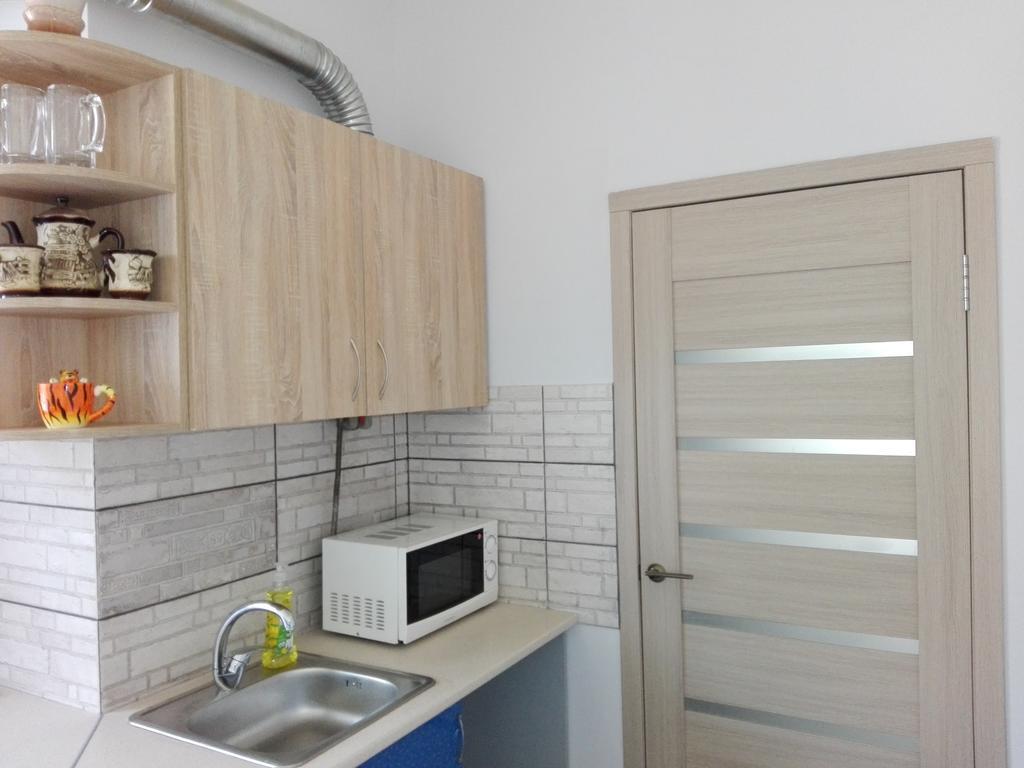 Apartment On Kryvorizhstal Street 35-24 Krivoi Rog Exterior foto